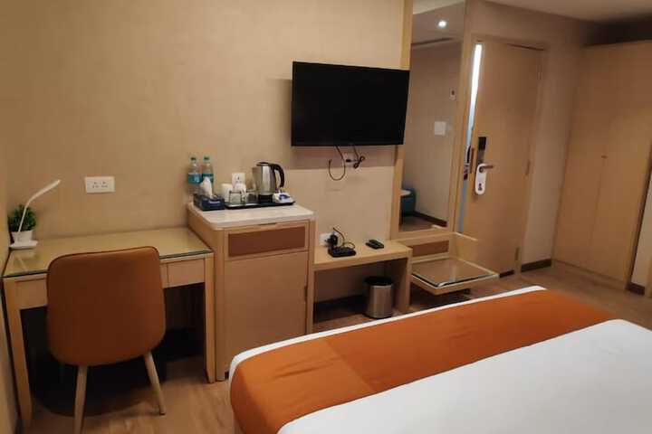 Room 29 of 57