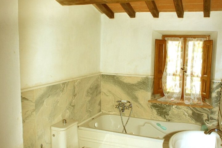 Hot Tub 21 of 46