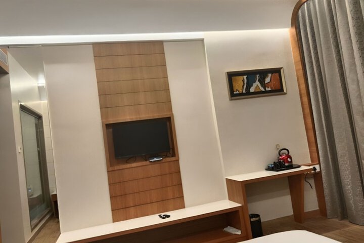 Room 7 of 29