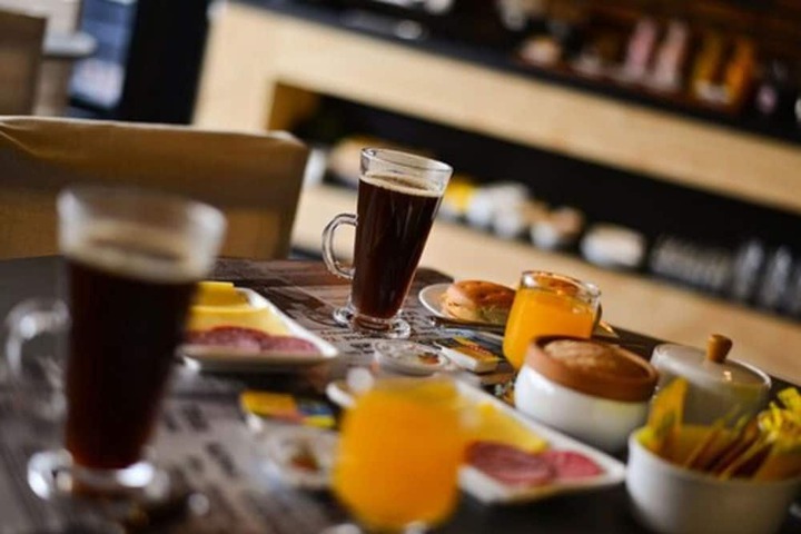 Breakfast/Coffee Service 35 of 57