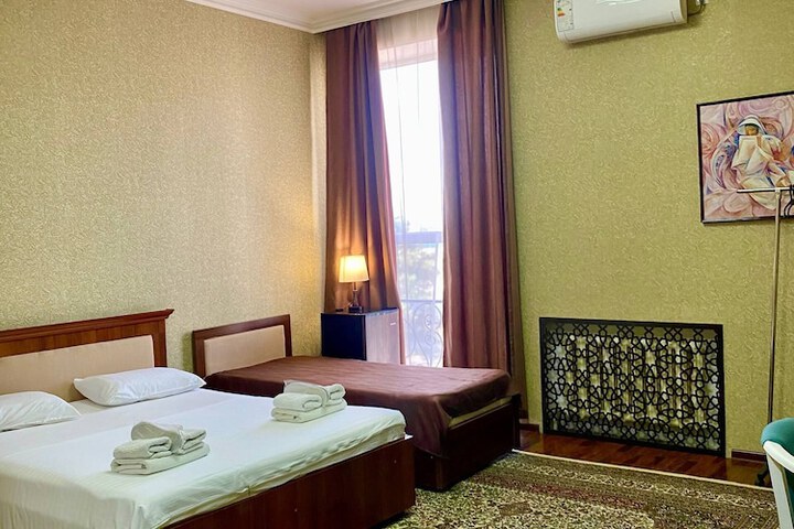 Room 4 of 19