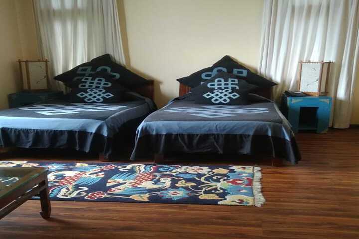 Room 6 of 38