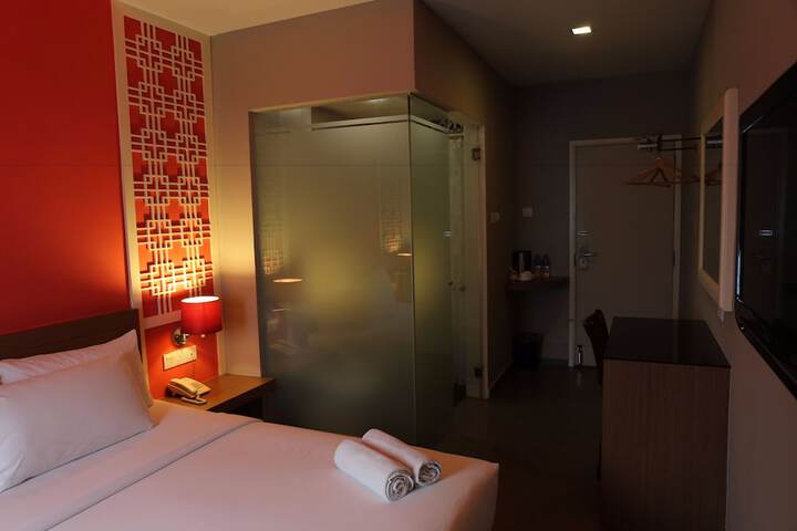 Room 25 of 57