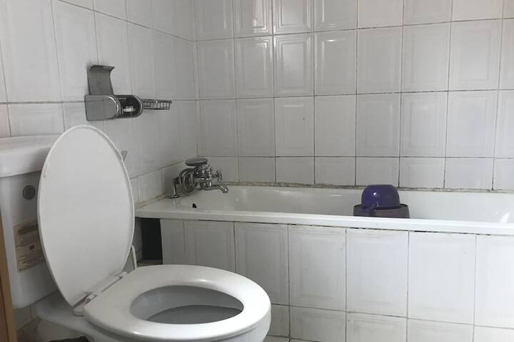 Room 15 of 15