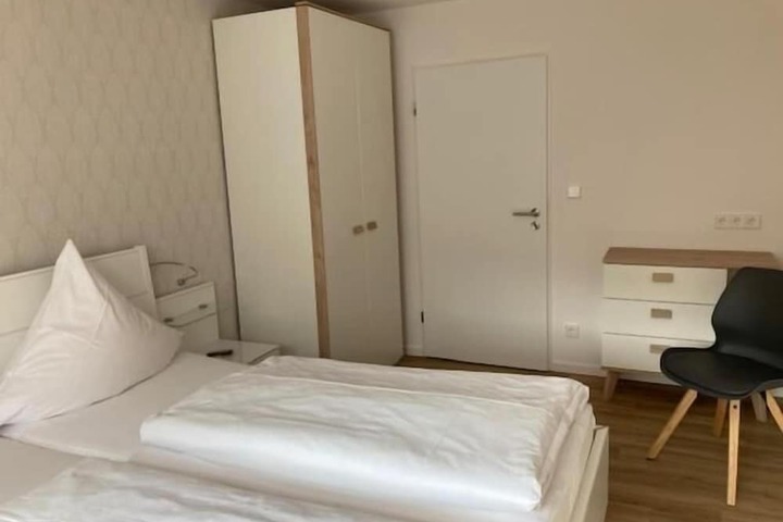 Room 8 of 63