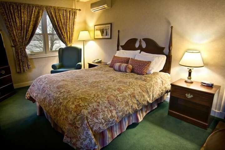 Room 16 of 46