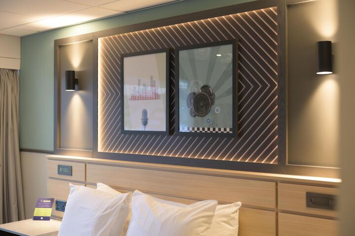 Room 61 of 124