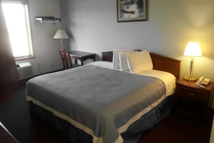 Room 15 of 48