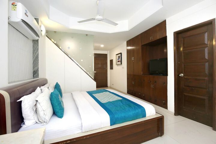 Room 20 of 25