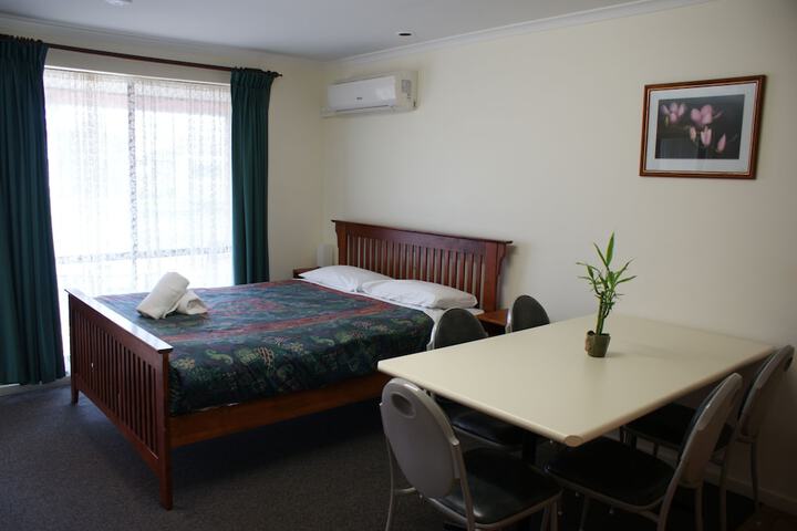 Room 57 of 116