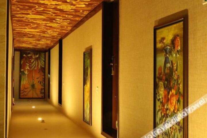 Hotel Interior 5 of 7