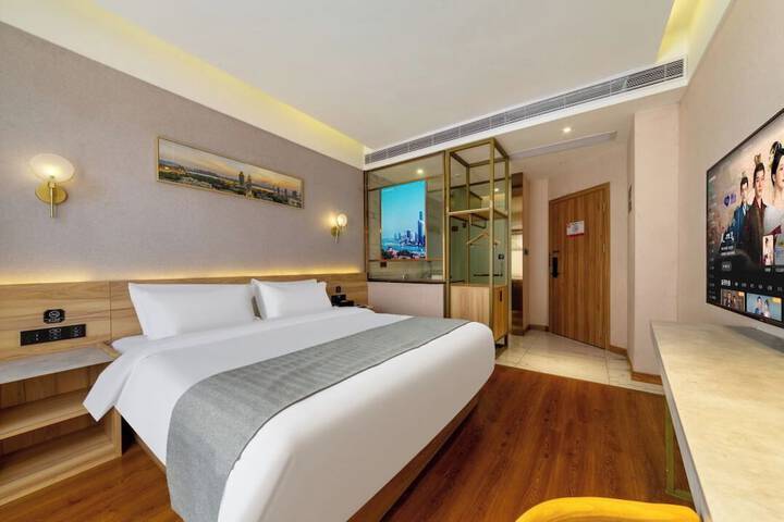 Room 2 of 48