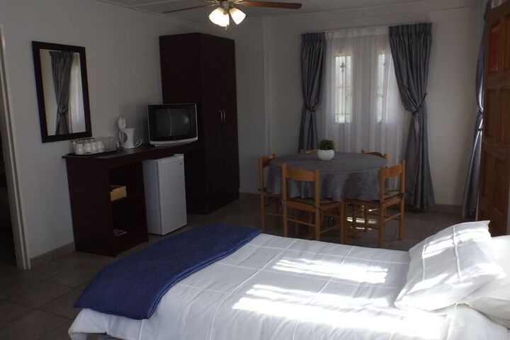 Room 11 of 49