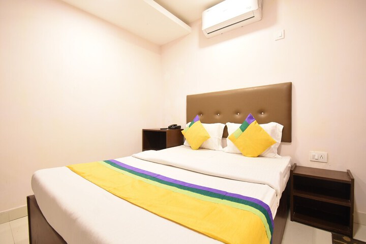 Room 5 of 19