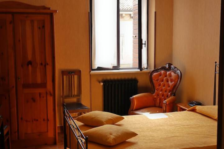 Room 17 of 22
