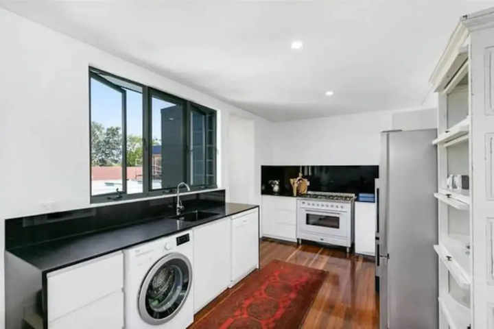 Image of Spacious 2 Bedroom Townhouse in Southport