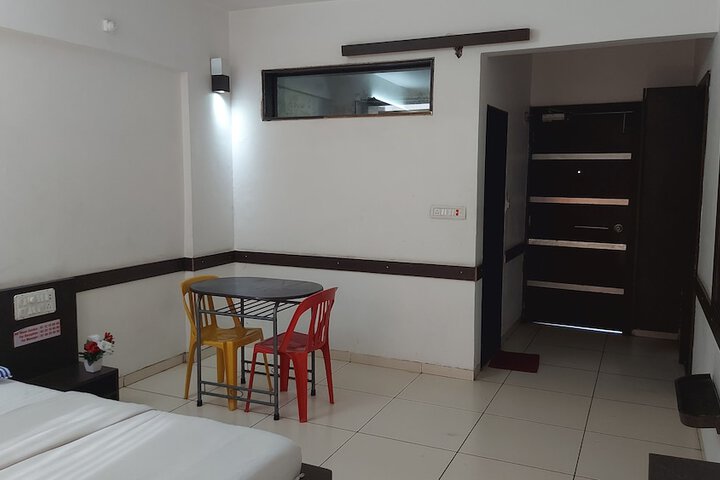 Room 34 of 65