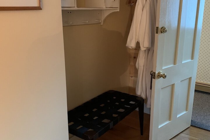 Room 14 of 73