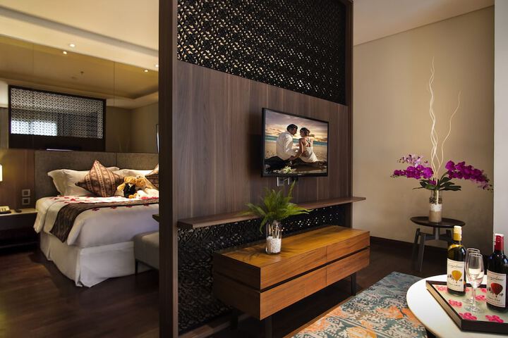 Room 10 of 40
