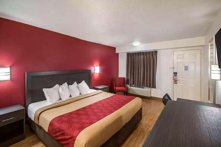 2 Double Beds (6 of 10)