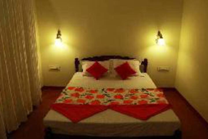 Cleetus Residency