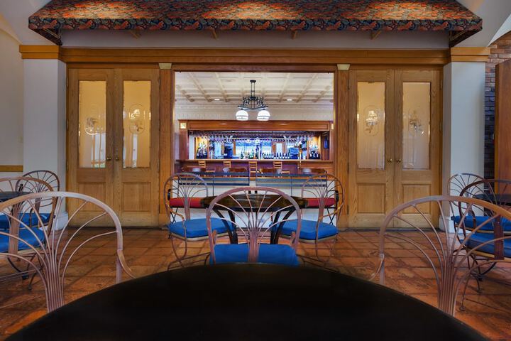 Breakfast/Coffee Service 26 of 36