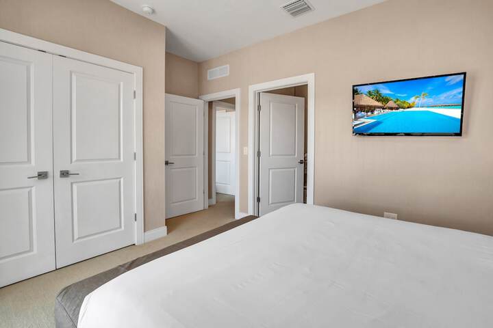 Room 9 of 64