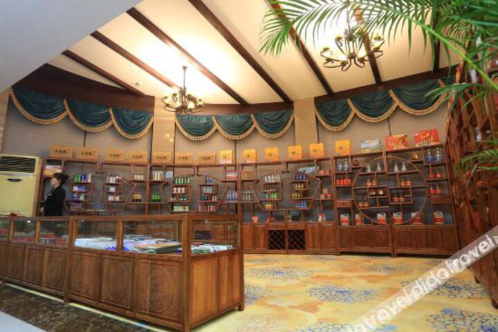 Hotel Interior 14 of 38