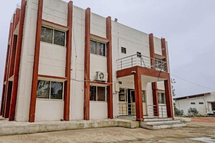 HOTEL O MIDWAY TREAT DHAR