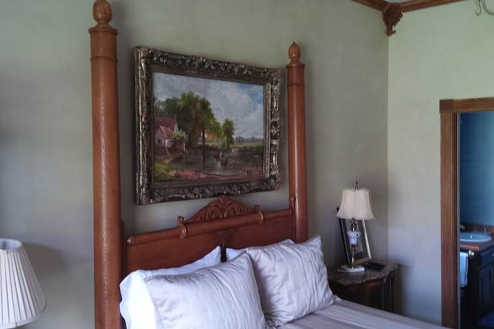 Room 25 of 61