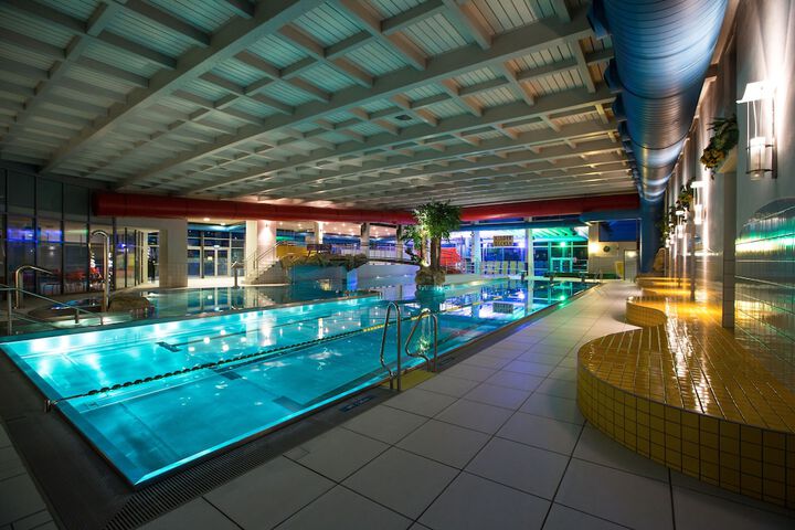 Pool Hotel