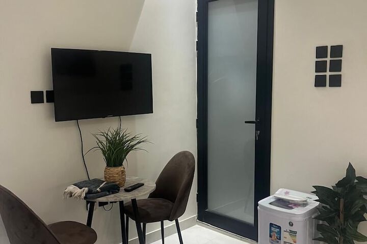 Room 14 of 64