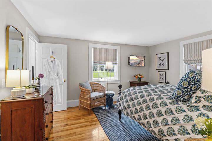 Room 8 of 84