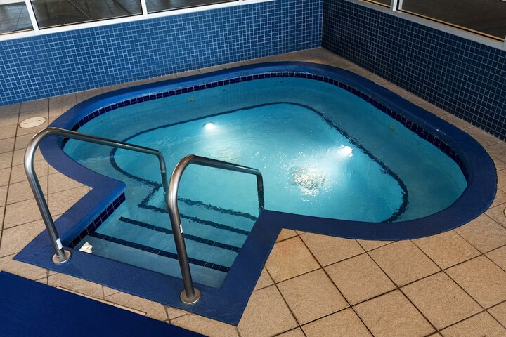 Pool 37 of 47