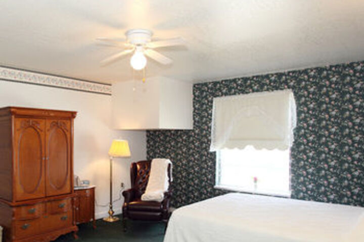 Room 28 of 58