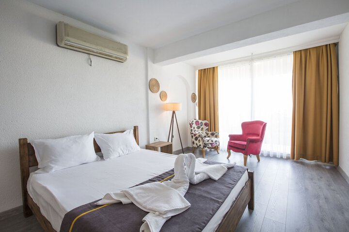 Room 27 of 70