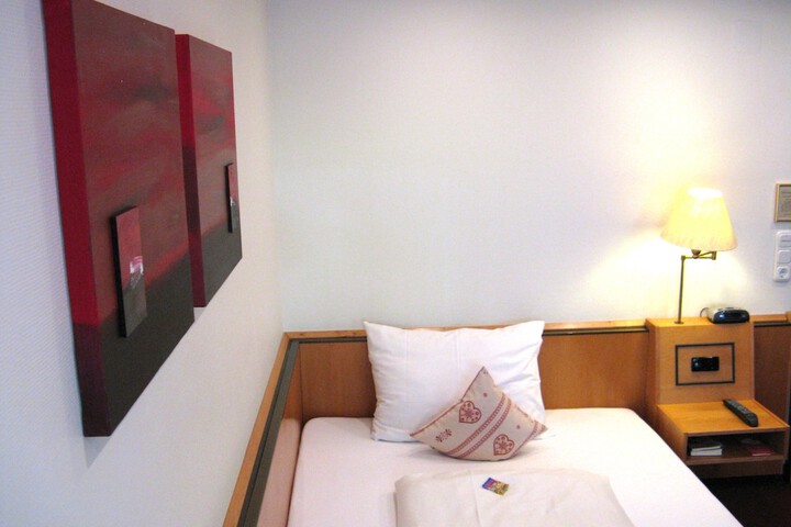 Room 15 of 56