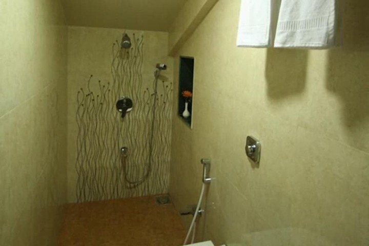 Room 25 of 32