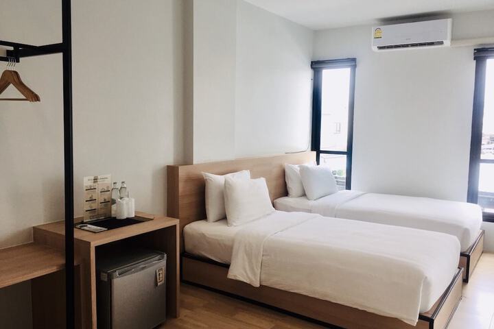 Room 15 of 32