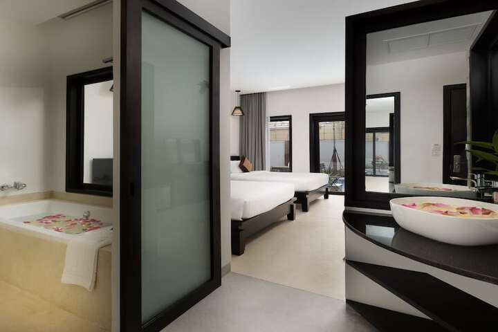 Room 29 of 80