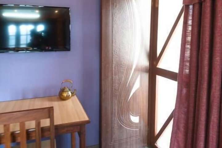 Room 10 of 51