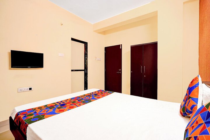 Room 14 of 24