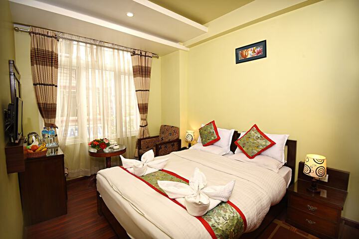 Room 9 of 43