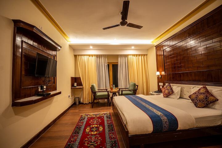 Room 14 of 49