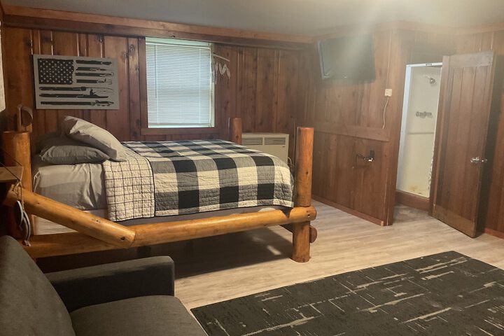 Room 5 of 25