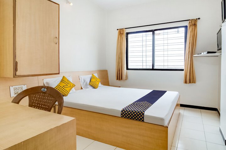 Room 8 of 26