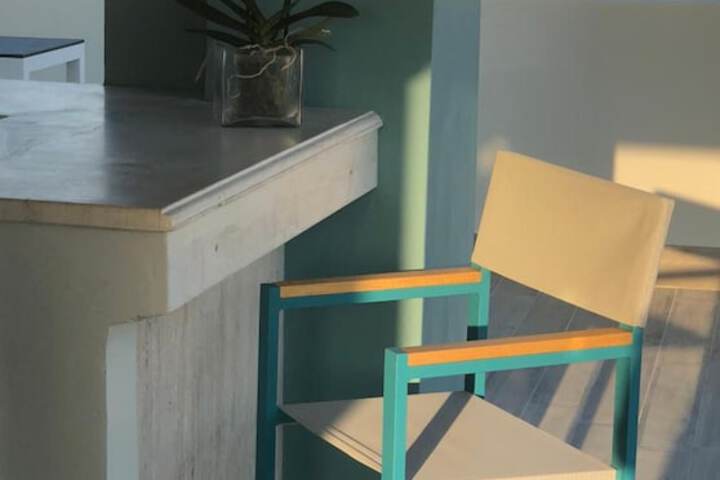 Room 9 of 28