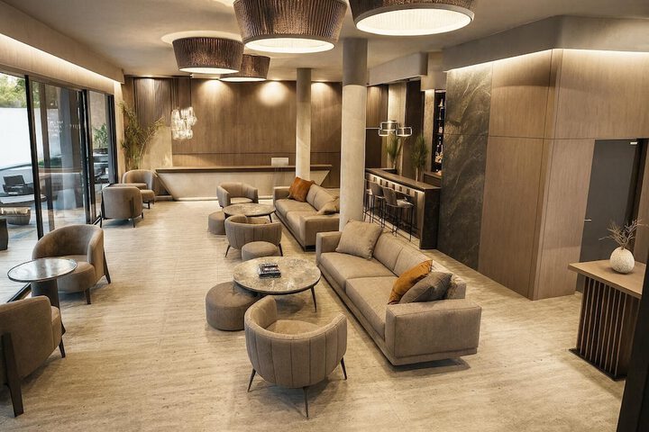 Hotel Interior 10 of 83