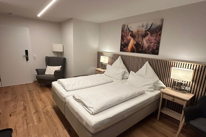 Room 9 of 56