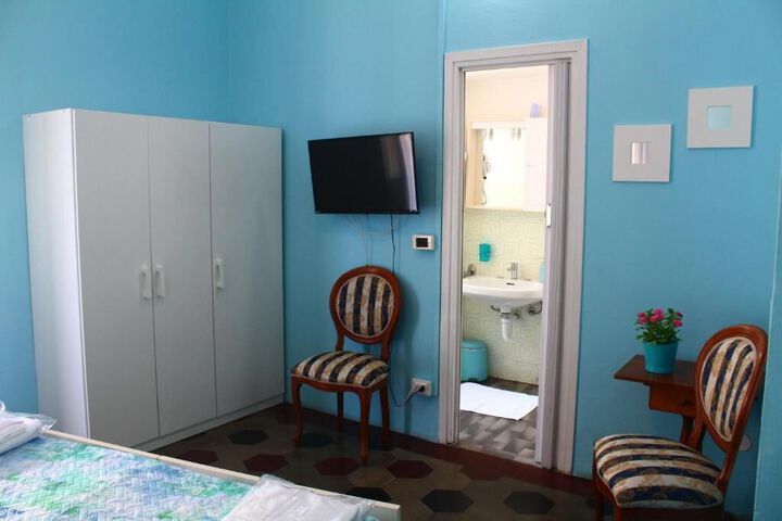 Room 69 of 107